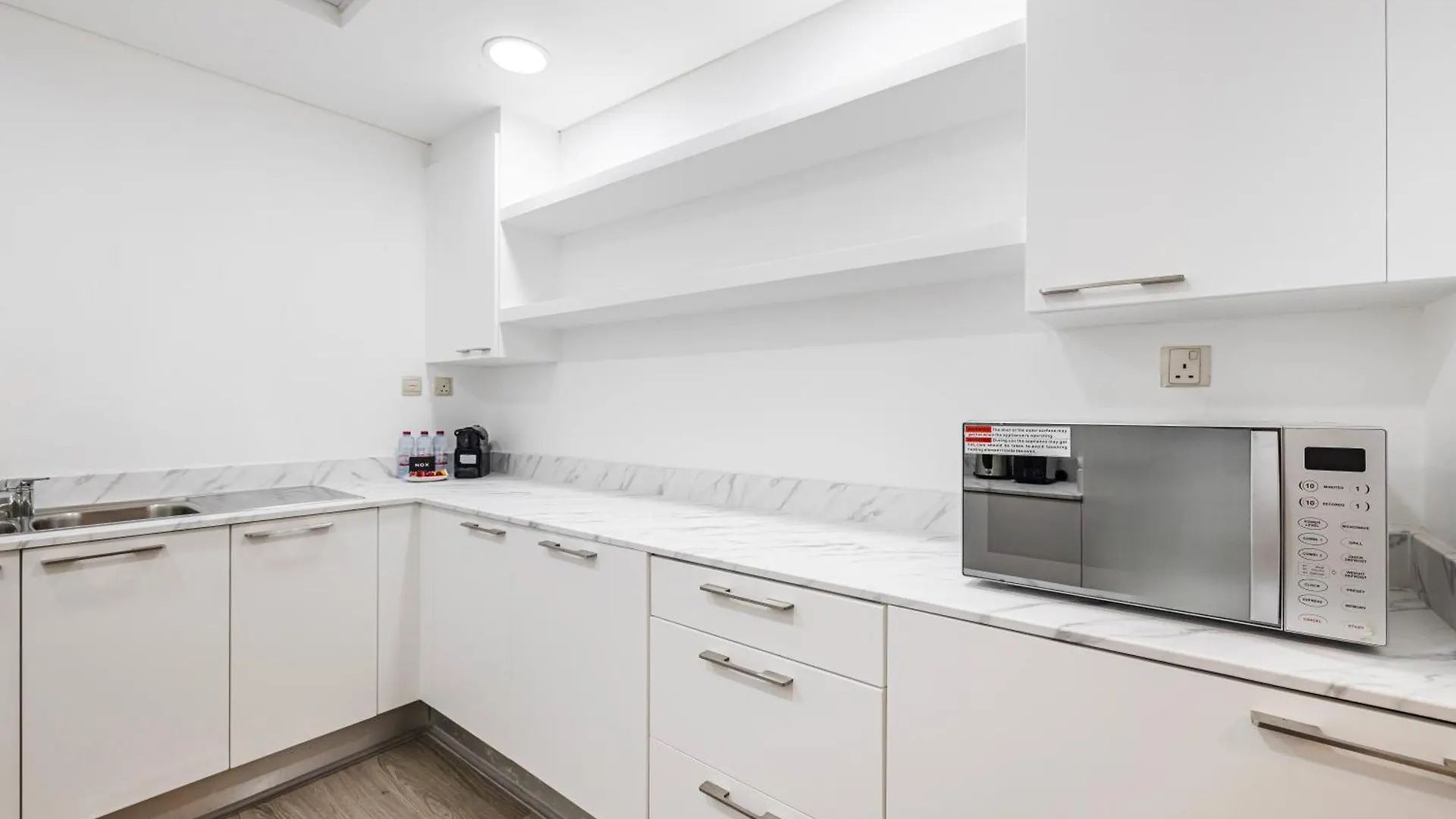 2Br Bay Square 7, City View Dubai United Arab Emirates
